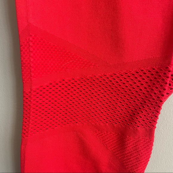 Fabletics Mosaic High-Waisted 7/8 Leggings - Picture 6 of 9